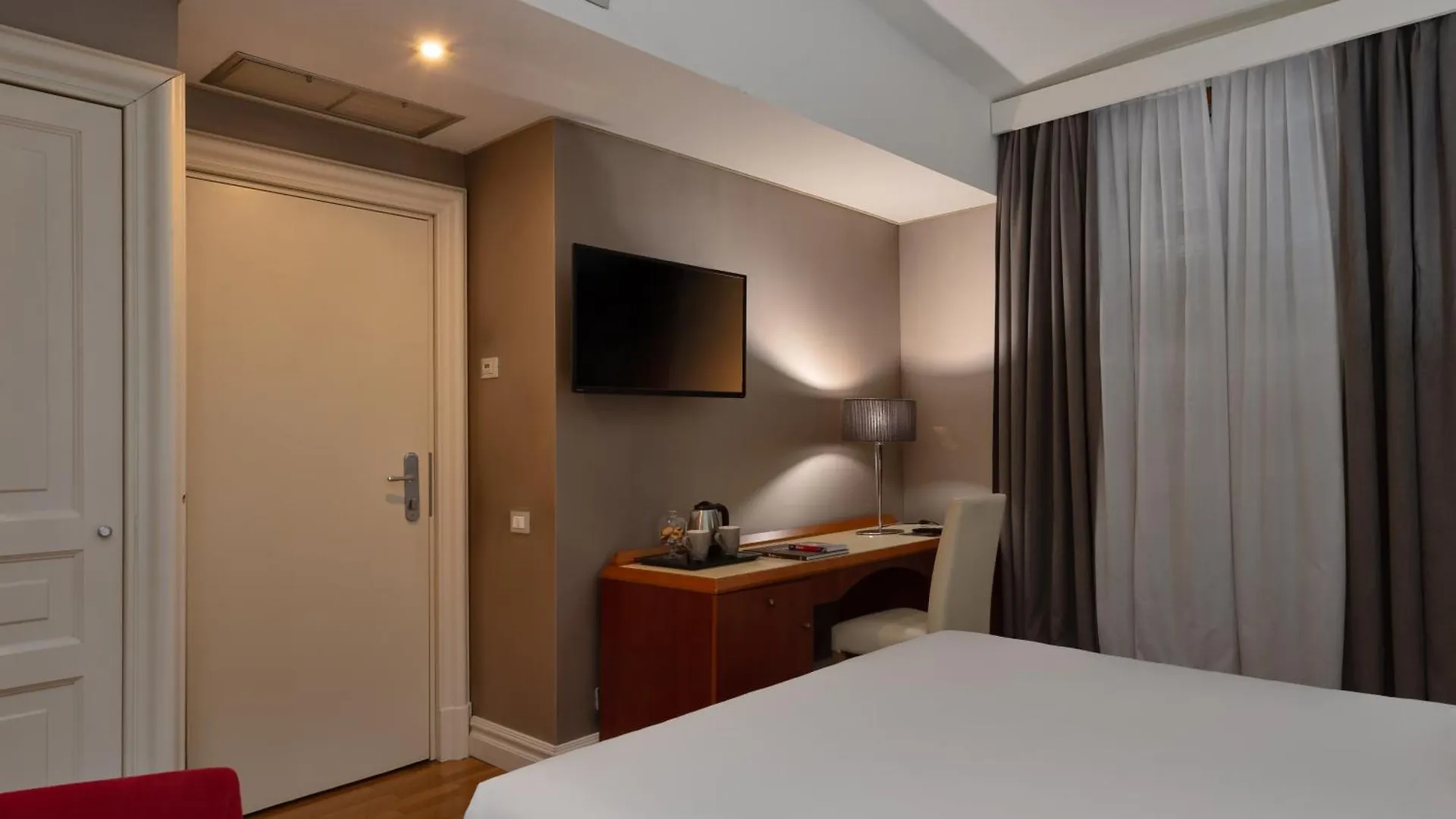 Hotel Principe Torlonia Rome